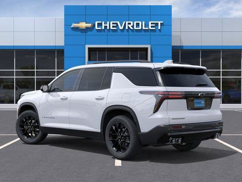 New 2026 Chevrolet Traverse LT w/ Midnight/Sport Edition FWD image 3