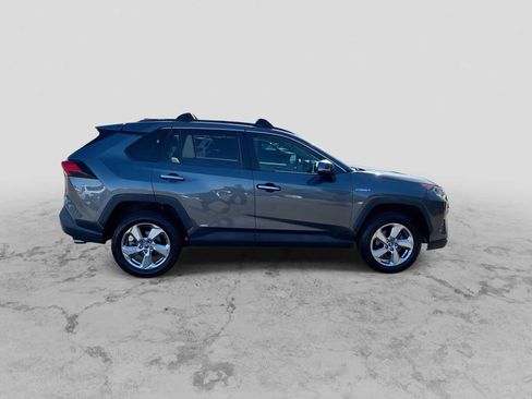 Used 2020 Toyota RAV4 Limited AWD/4WD image 9