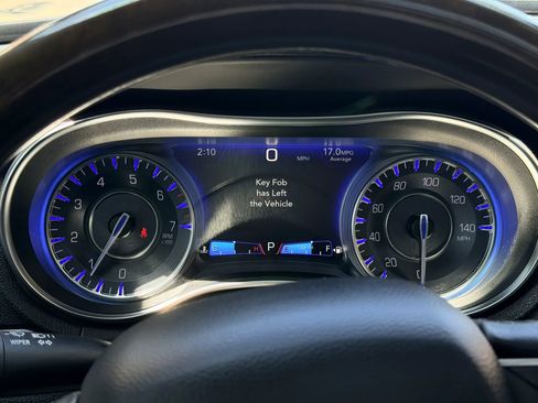 Used 2016 Chrysler 300 C RWD image 25