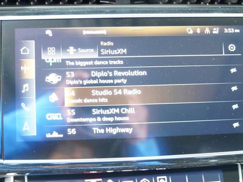 Used 2023 Audi Q7 2.0T Premium w/ Convenience Package image 3