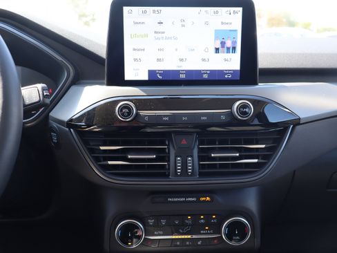 Used 2023 Ford Escape Active image 18