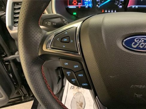 Used 2020 Ford Edge ST-Line w/ Cold Weather Package image 34