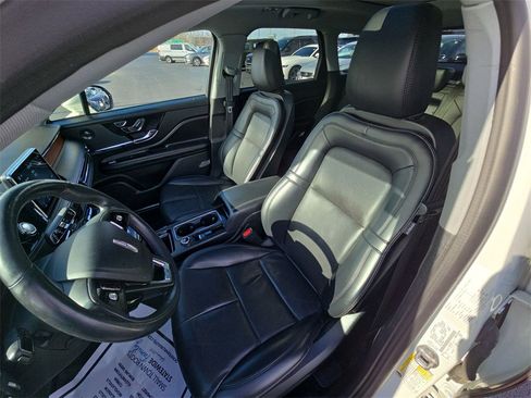 Used 2021 Lincoln Corsair Reserve w/ Equipment Group 201A image 15