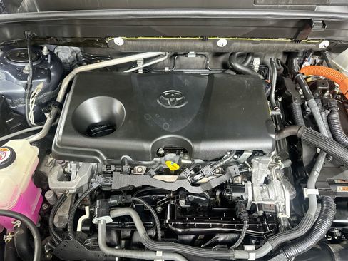 Used 2021 Toyota Venza Limited AWD/4WD image 35