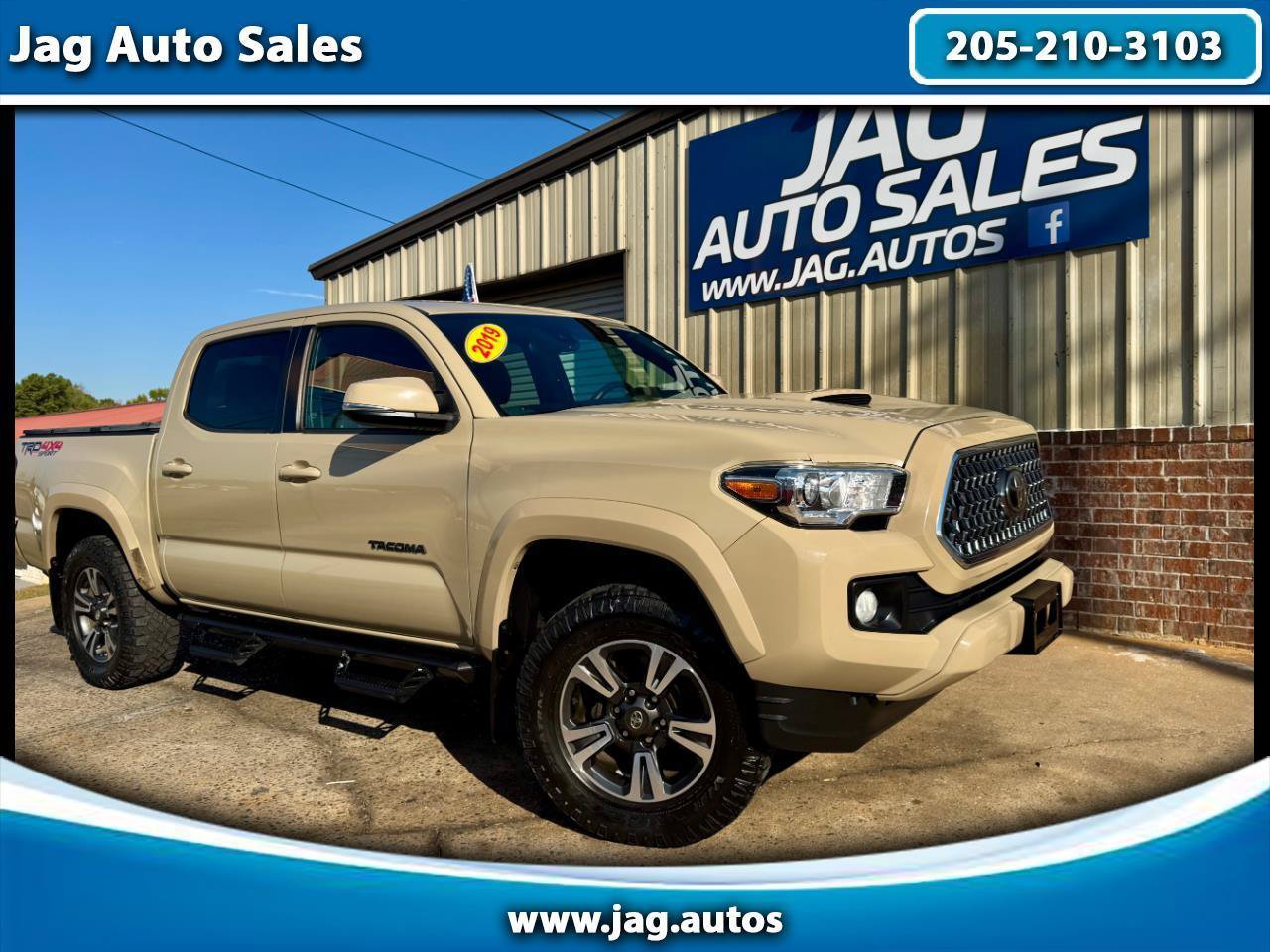 Used 2019 Toyota Tacoma TRD Sport AWD/4WD image 1