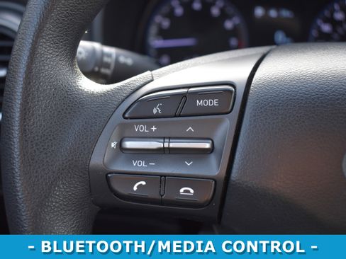 Used 2018 Hyundai Kona SE image 12