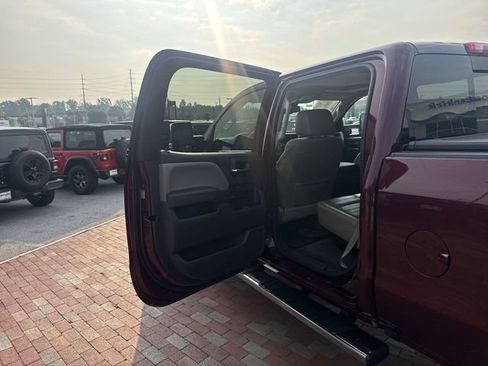 Used 2016 GMC Sierra 2500 Denali w/ Duramax Plus Package AWD/4WD image 27