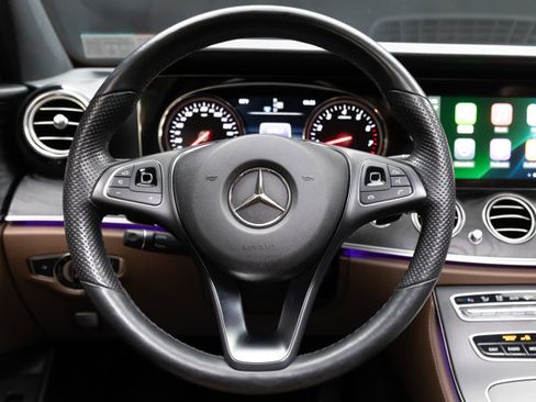 Used 2018 Mercedes-Benz E 300 4MATIC w/ Premium 1 Package image 68