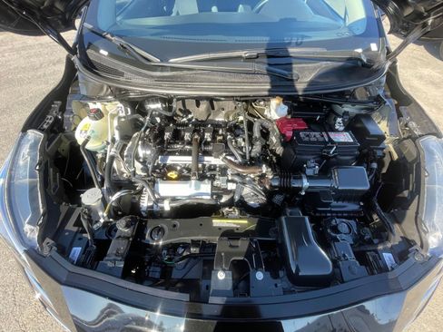 Used 2025 Nissan Versa SV image 32