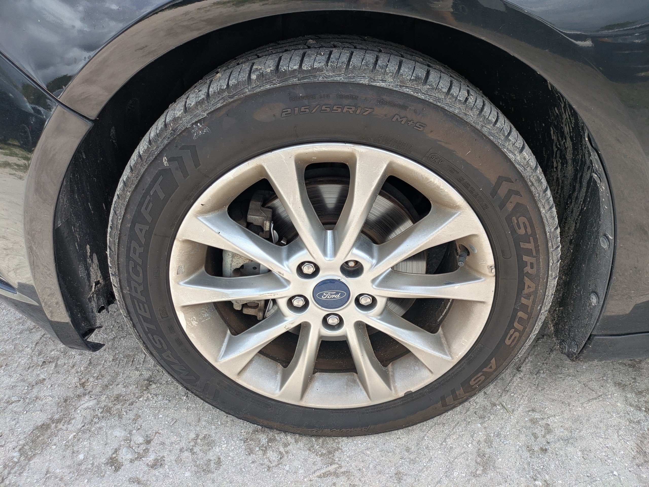 Used 2017 Ford Fusion SE FWD image 10