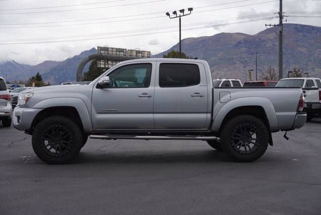 Used 2013 Toyota Tacoma 4x4 Double Cab w/ Limited Pkg image 2