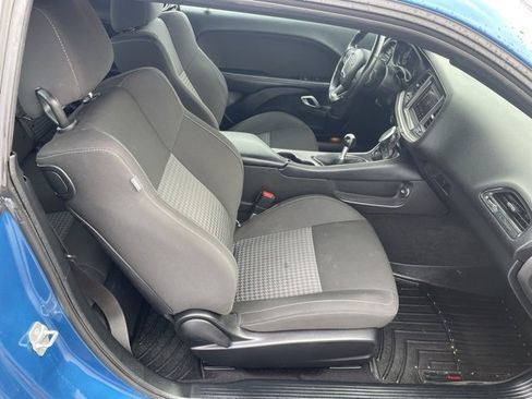 Used 2021 Dodge Challenger R/T w/ Blacktop Package image 42