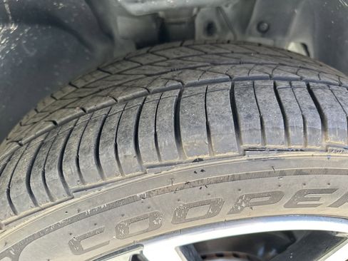 Used 2021 Honda Pilot Touring image 32