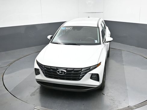 Used 2024 Hyundai Tucson SE image 50