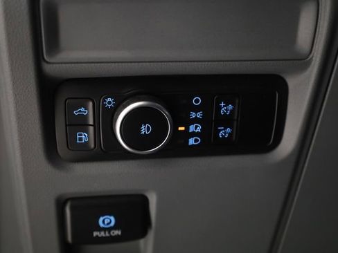 Used 2025 Ford F150 XLT w/ Equipment Group 301A Standard image 12