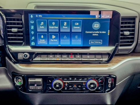 Used 2026 Chevrolet Silverado 1500 LT Trail Boss w/ Convenience Package II image 16