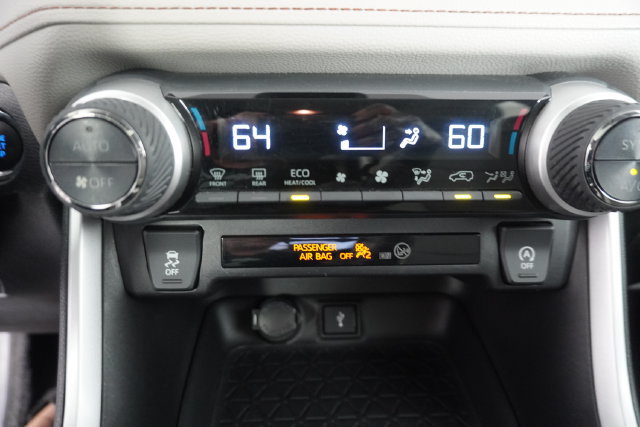 Used 2021 Toyota RAV4 XLE Premium FWD image 29
