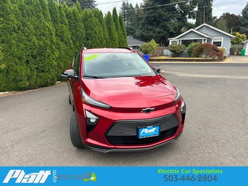Used 2023 Chevrolet Bolt EUV LT w/ Driver Confidence Package FWD image 18