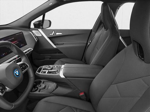 New 2025 BMW iX xDrive50 image 6