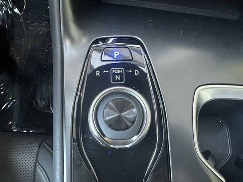 Used 2024 Lexus RZ 450e Premium image 28