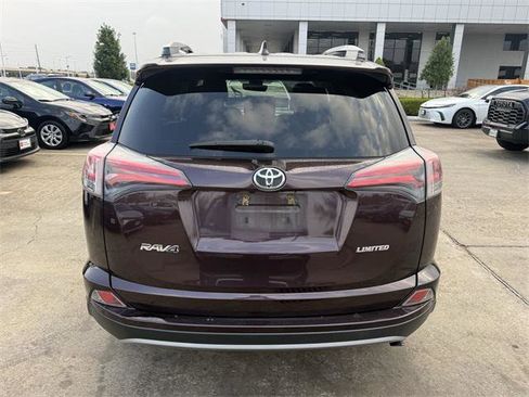 Certified 2018 Toyota RAV4 Limited image 6