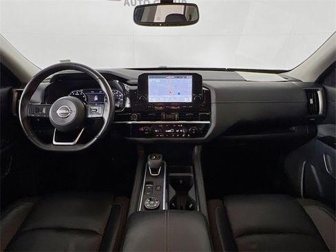 Used 2022 Nissan Pathfinder SL image 25