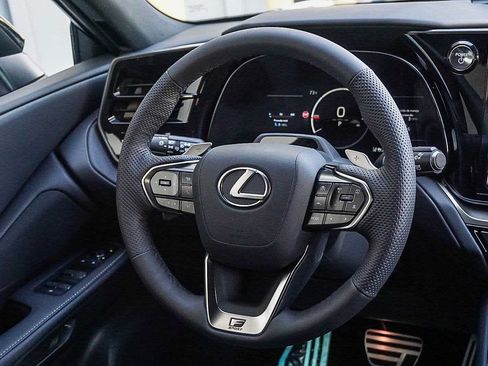 Certified 2026 Lexus TX 500h AWD w/ Technology Package image 29