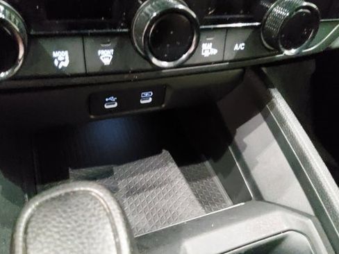 Used 2023 Honda Accord EX image 31