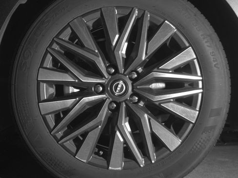 Used 2025 Nissan Altima 2.5 SV image 12