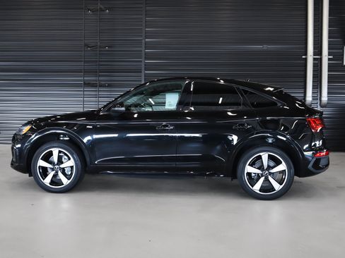 Used 2023 Audi Q5 2.0T Premium Plus w/ Premium Plus Package AWD/4WD image 14