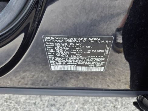 Used 2024 Volkswagen Atlas SE FWD image 19