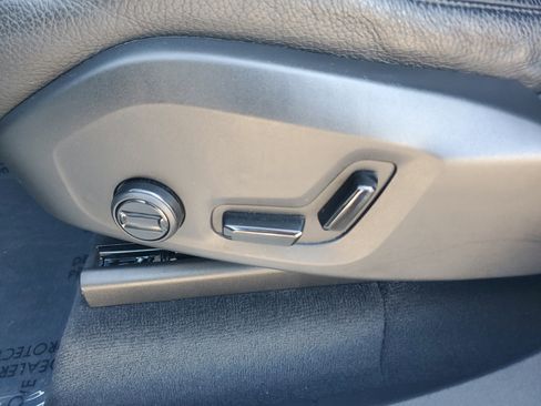 Used 2023 Volvo XC90 B6 Plus w/ Protection Package Premier image 13