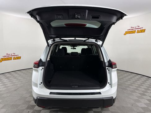 New 2026 Nissan Rogue SV image 5