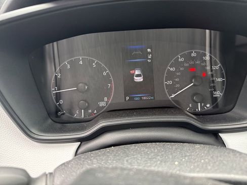 Used 2023 Toyota Corolla SE w/ SE Premium Package FWD image 6