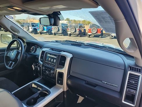 Certified 2019 RAM 1500 Big Horn image 28
