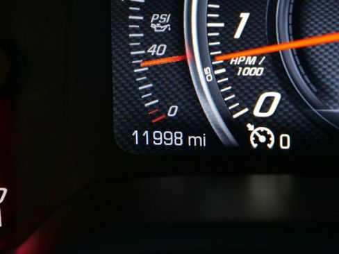 Used 2016 Chevrolet Corvette Z06 w/ 3LZ Preferred Equipment Group image 11