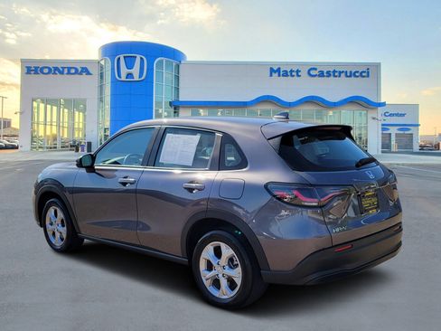 Certified 2023 Honda HR-V LX image 3