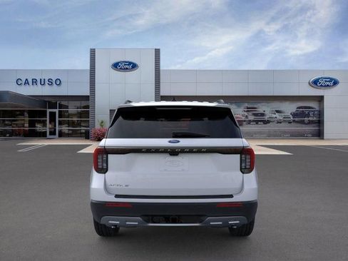 New 2026 Ford Explorer Active w/ Active Comfort Package image 5