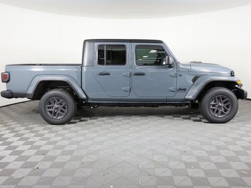 New 2026 Jeep Gladiator Sport image 4