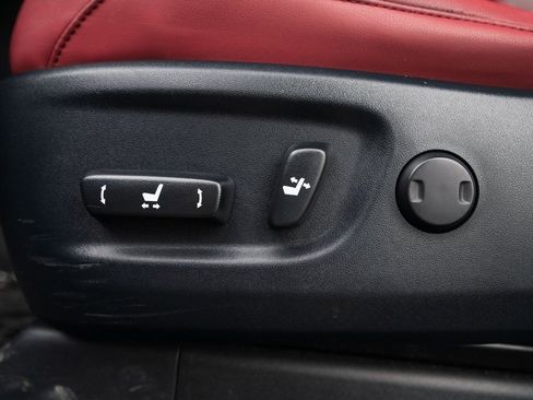 Used 2023 Lexus GX 460 Premium image 17