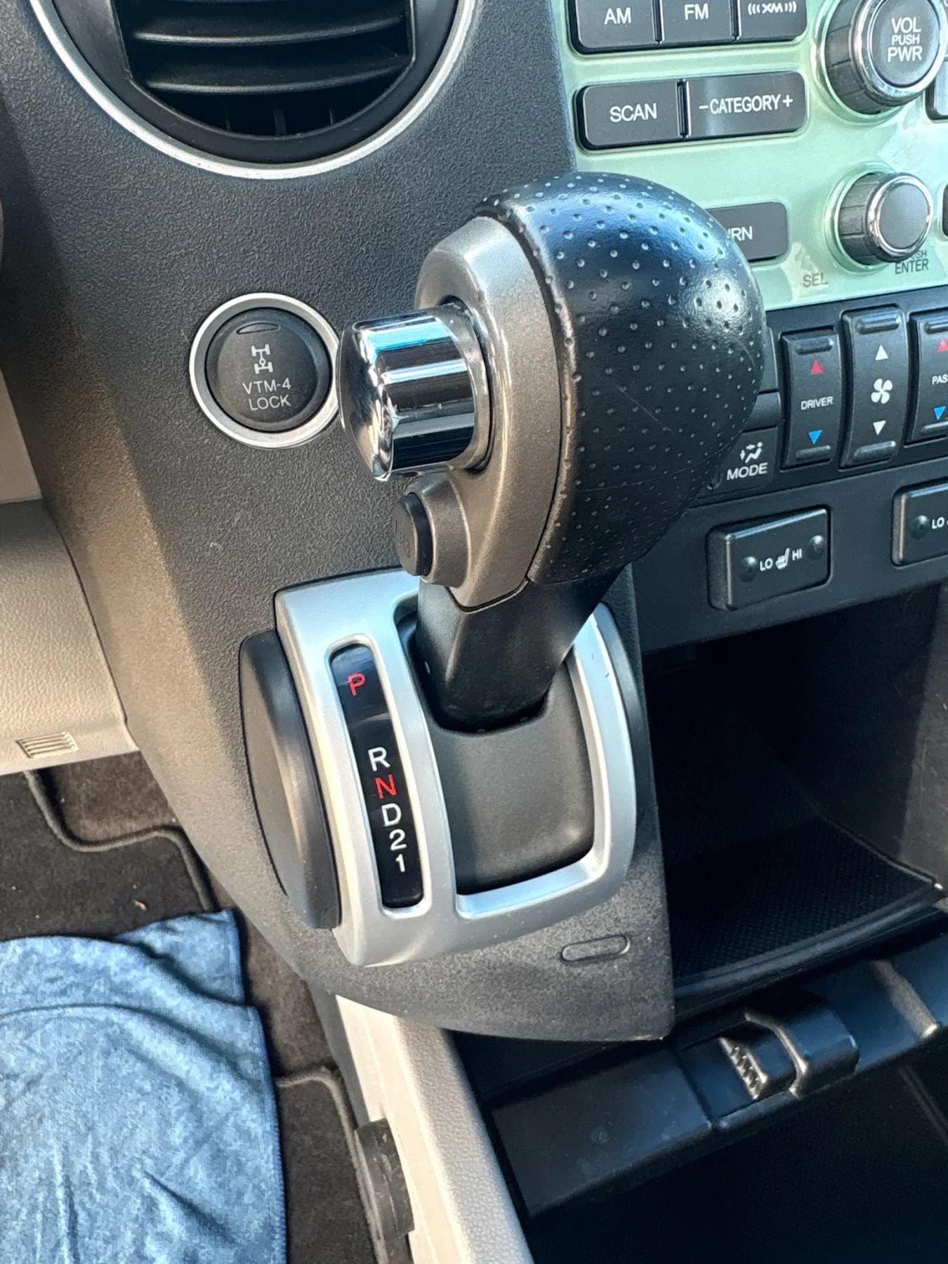 Used 2011 Honda Pilot EX-L image 19