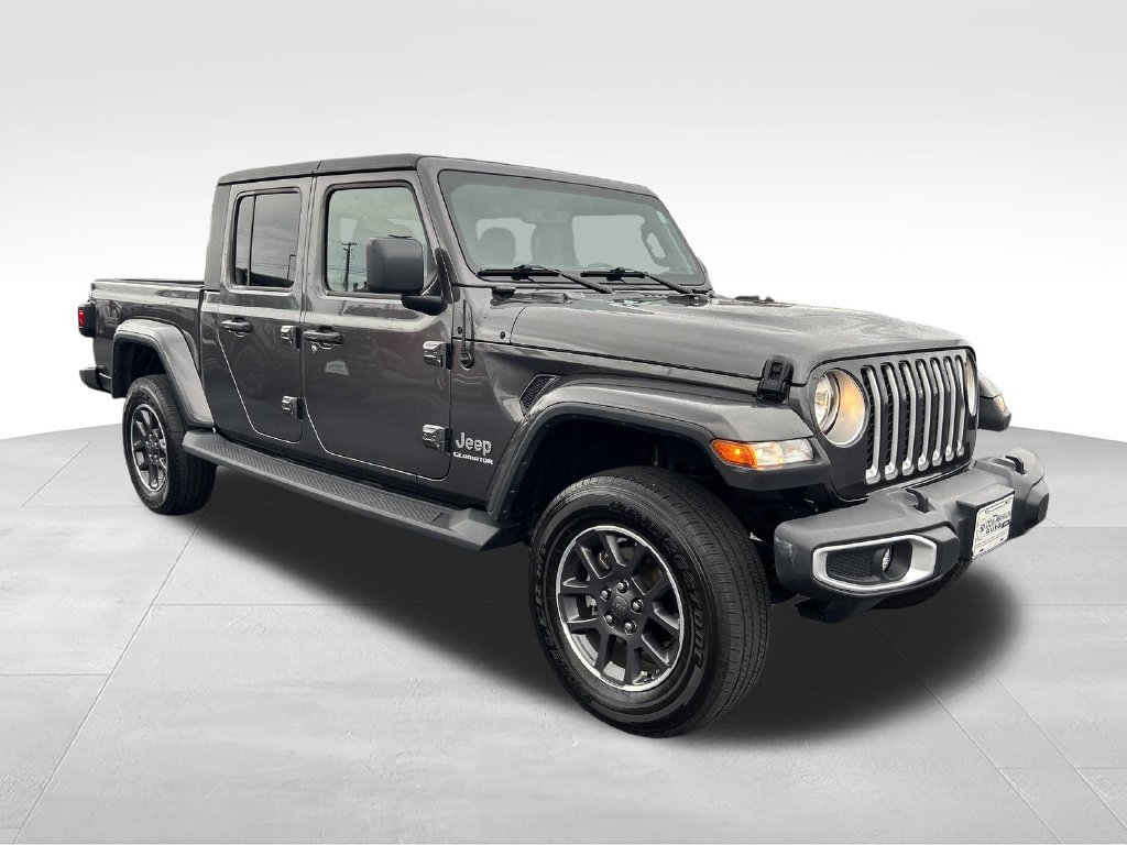 Used 2022 Jeep Gladiator Overland w/ Cold Weather Group AWD/4WD image 7