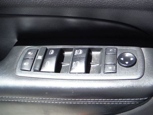 Certified 2018 Jeep Grand Cherokee Altitude AWD/4WD image 18