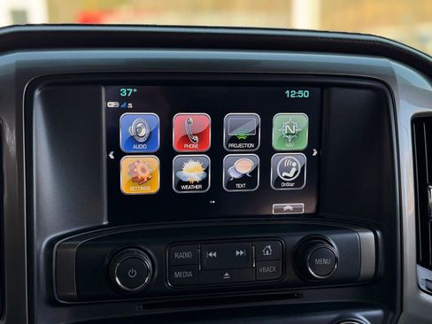 Used 2018 Chevrolet Silverado 1500 High Country image 15