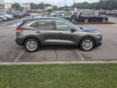 Used 2020 Ford Escape SE