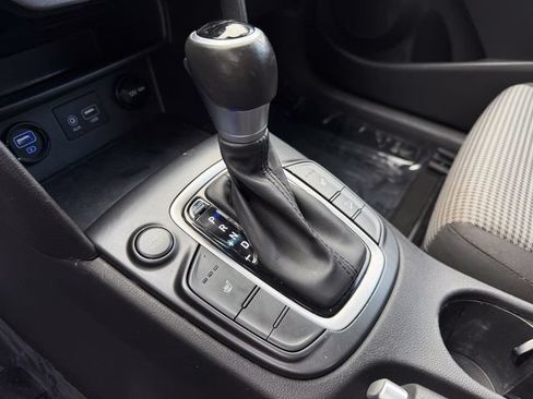 Used 2019 Hyundai Kona SEL FWD image 18