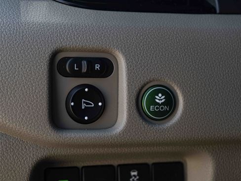 Used 2018 Honda Pilot Elite image 40