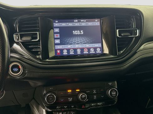 Used 2021 Dodge Durango SXT image 16