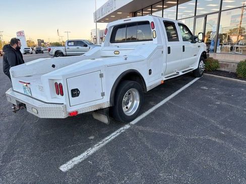 Used 2004 Ford F550 2WD Crew Cab Super Duty image 5