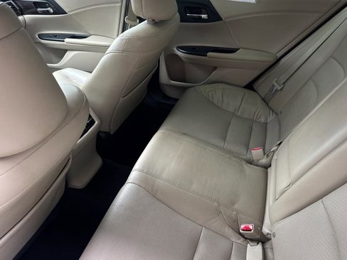 Used 2017 Honda Accord EX-L image 12